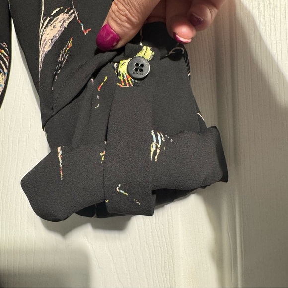 Aritzia Babaton Quincy Black Floral Trench Coat Pockets Tie Closure Size Small - Picture 5 of 14